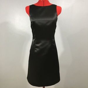 Simple and Elegant Little Black Dress 😍😍😍